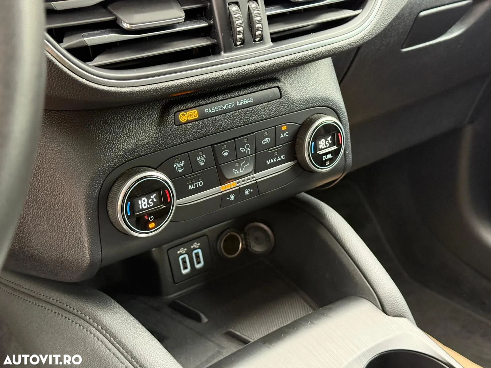 Ford Kuga 2.5 Duratec FWD FHEV Titanium - 18