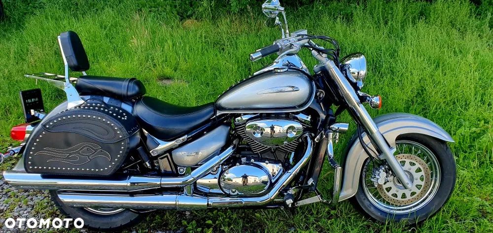 Suzuki VL 800 Volusia - Boulevard C50 - 2