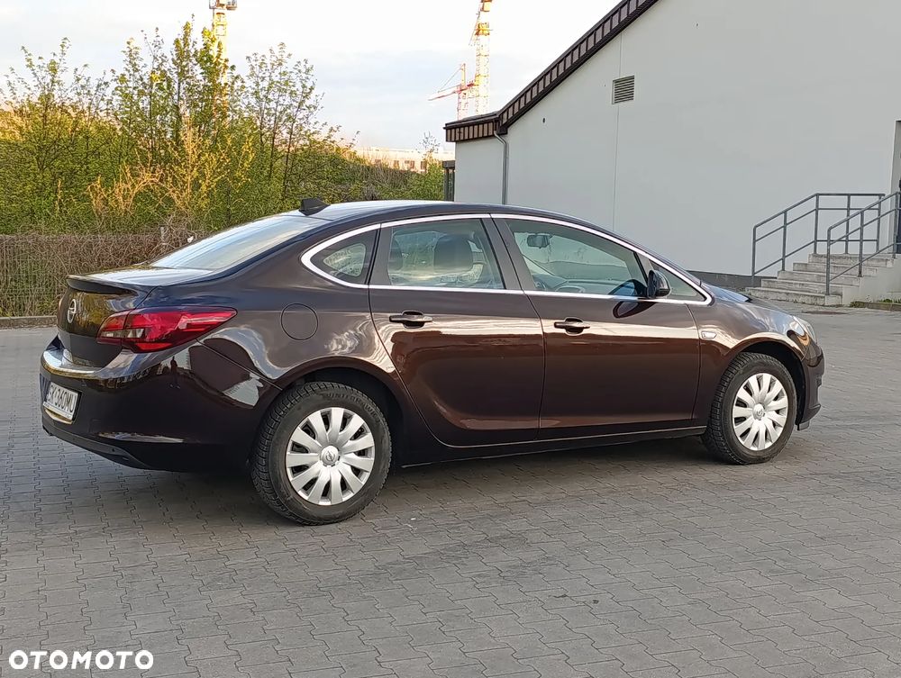 Opel Astra 1.4 T EU6 - 8