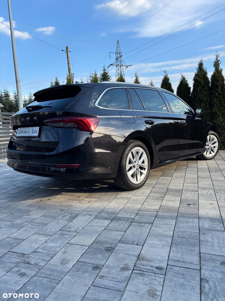 Skoda Octavia 2.0 TDI DSG Style - 11