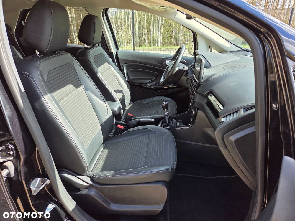 Ford EcoSport 1.5 EcoBlue TITANIUM - 24