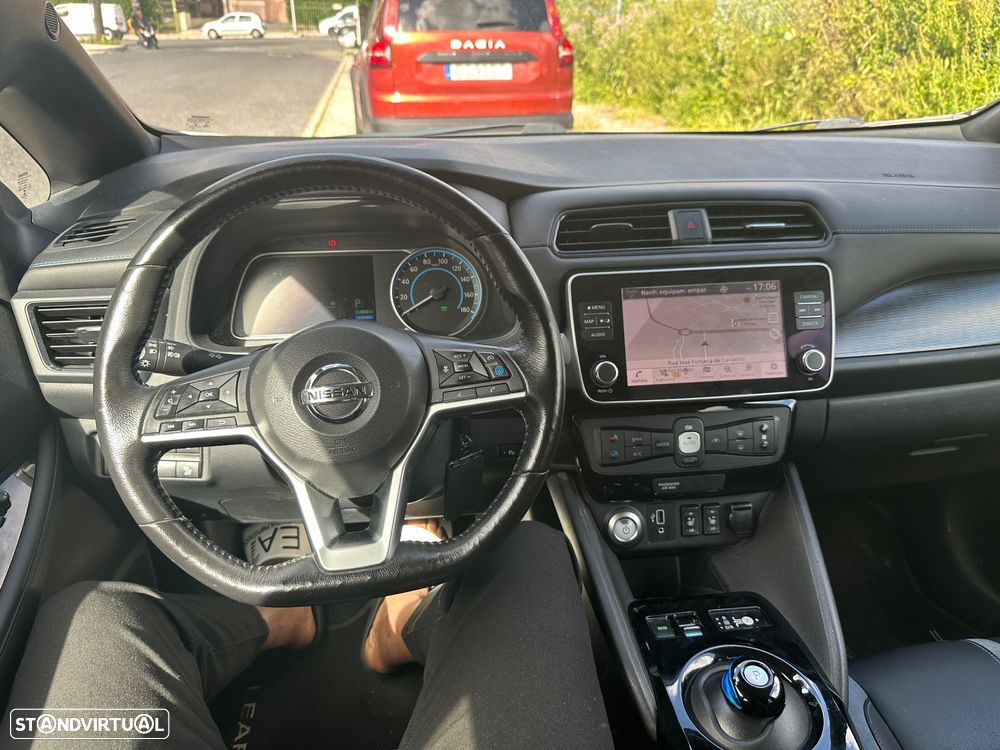 Nissan Leaf Tekna Two Tone+ProPilot Park - 13