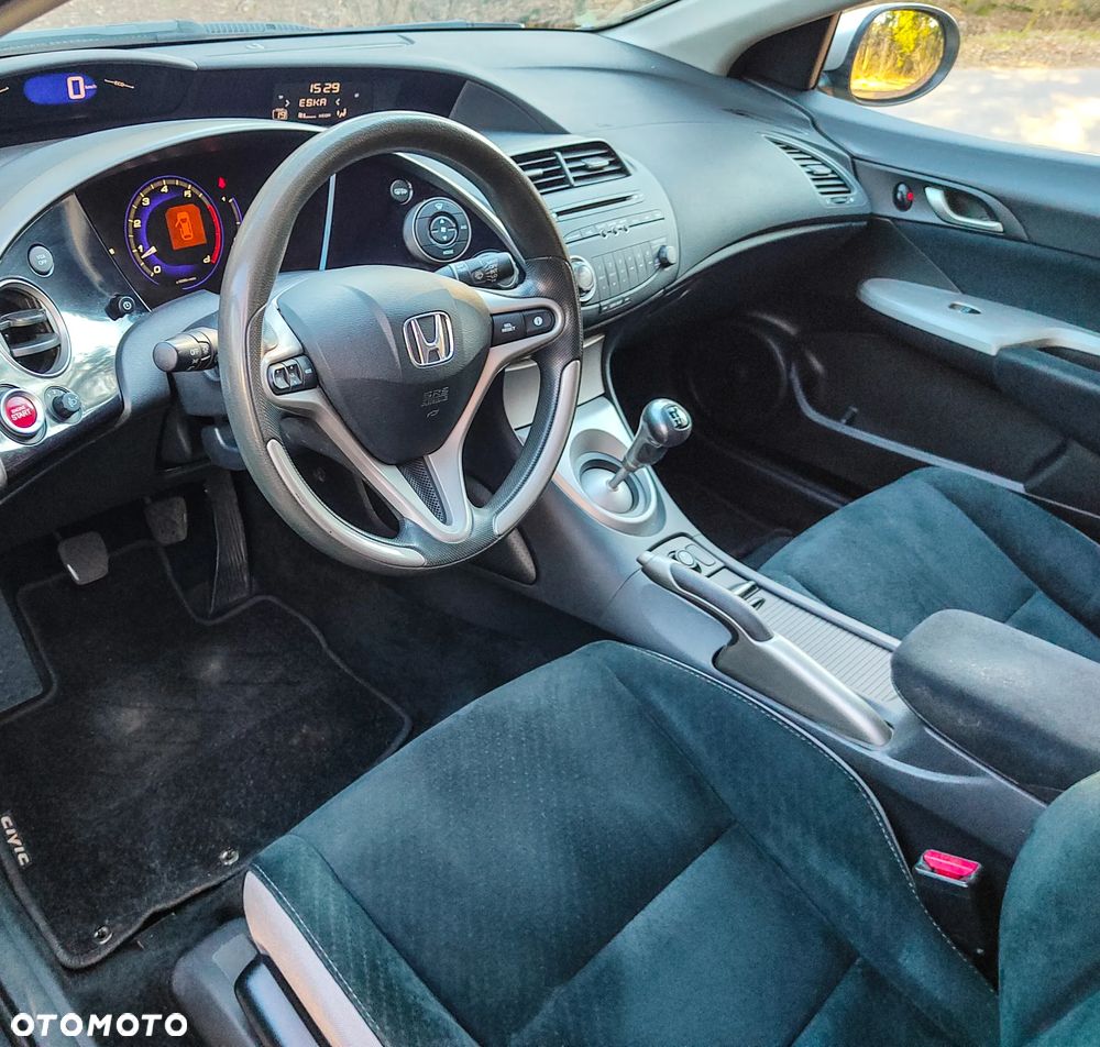 Honda Civic 1.4i Extra Edition - 13