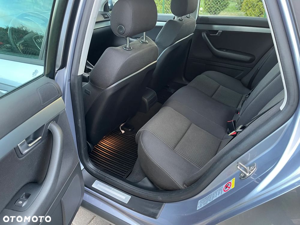 Audi A4 Limousine 1.8 T quattro - 22