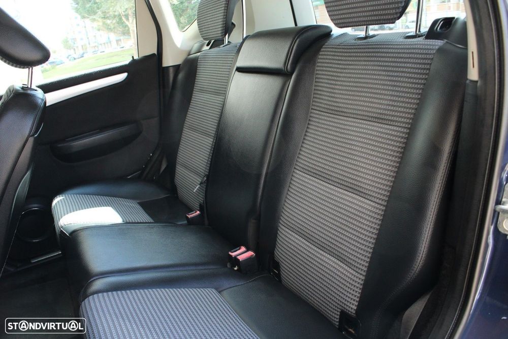 Mercedes-Benz A 150 Avantgarde Automatic - 32