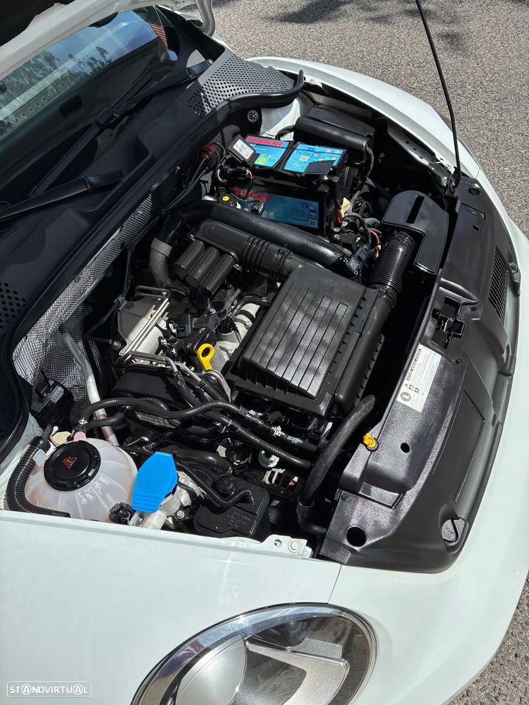 VW New Beetle Cabriolet 1.2 TSI DSG Exclusive Design - 4