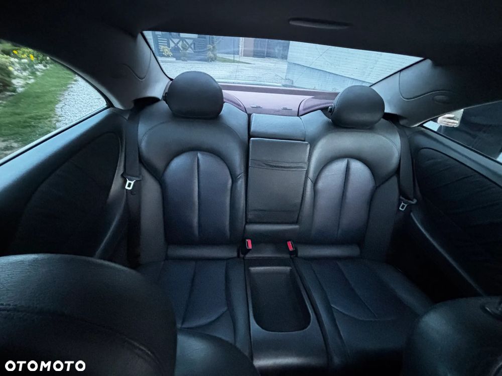 Mercedes-Benz CLK - 14