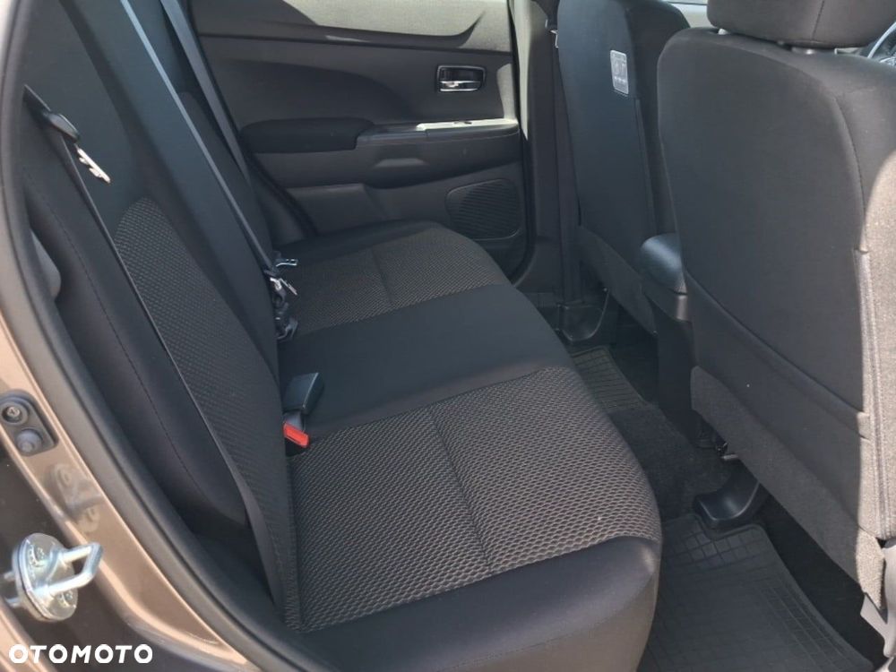 Mitsubishi ASX - 22