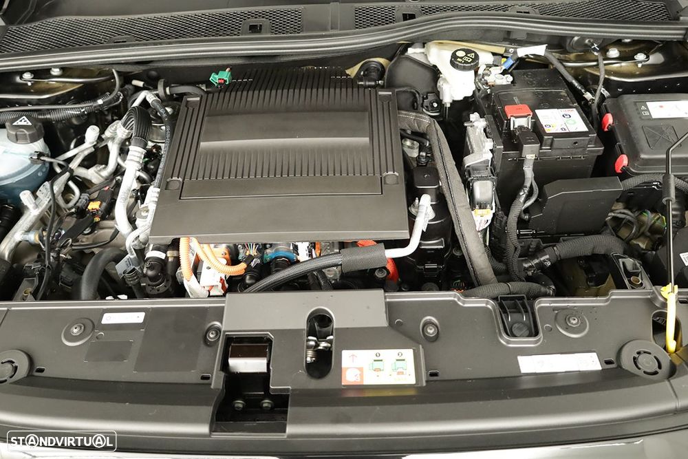 Peugeot e-208 50 kWh GT - 26