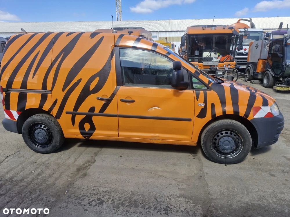 Volkswagen CADDY - 7