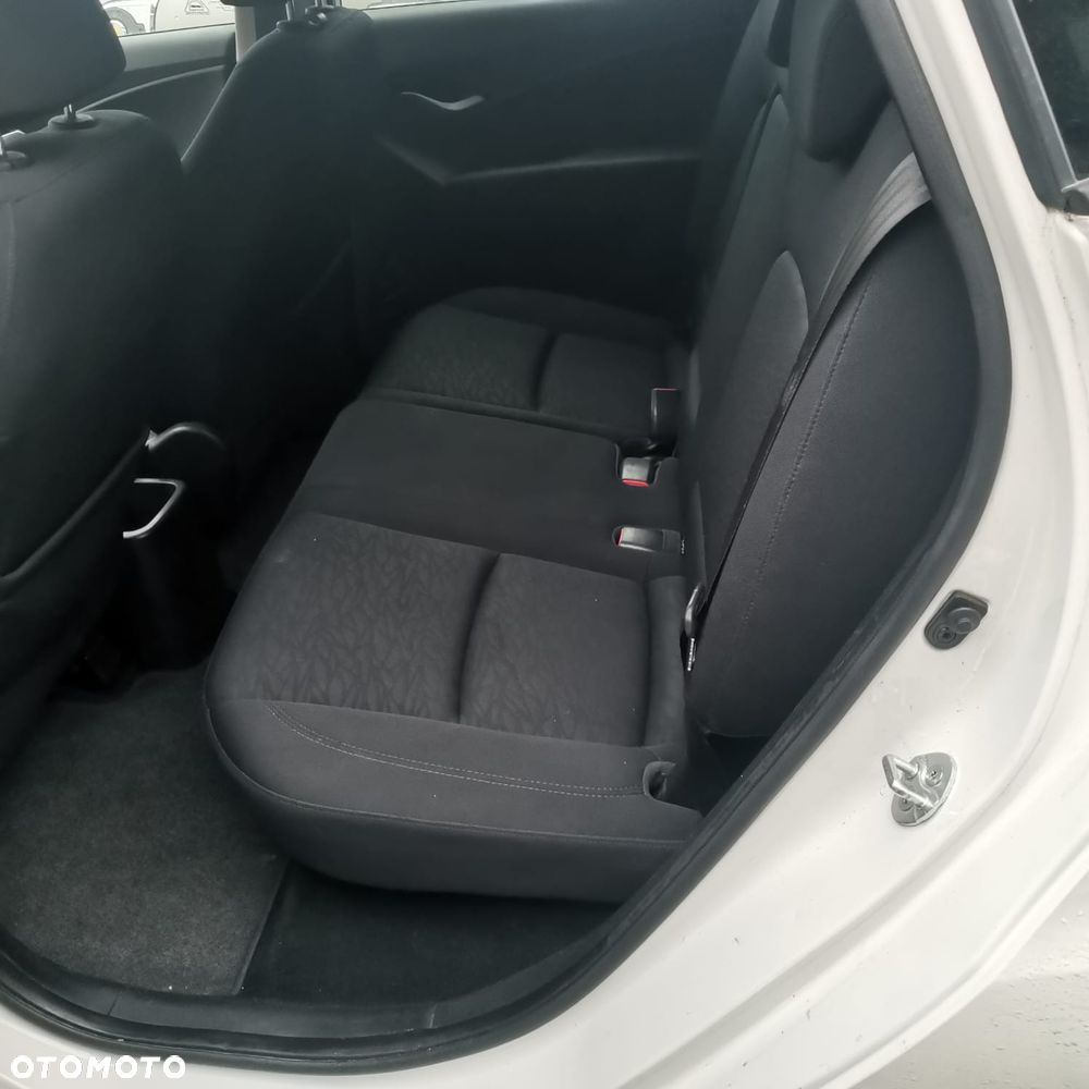 Hyundai ix20 1.4 CRDi blue Comfort - 13