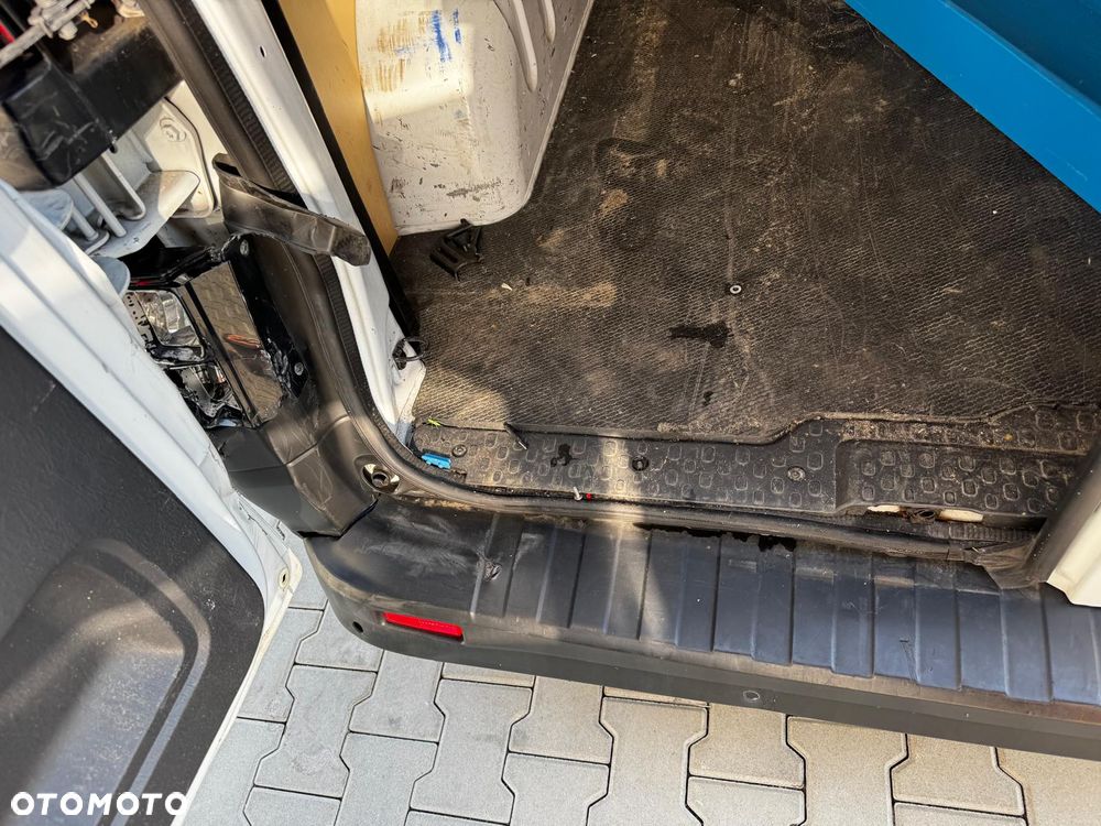 Nissan NV300 1,6 dci  125 Navi / Kamera - 29