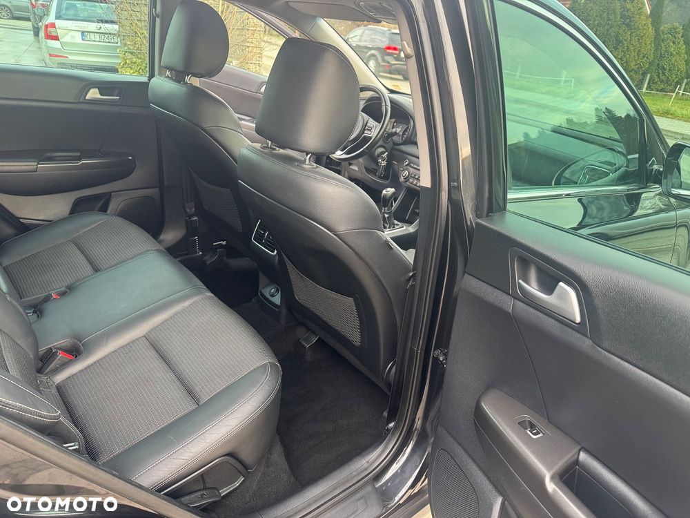 Kia Sportage 1.7 CRDI Business Line M 2WD - 19