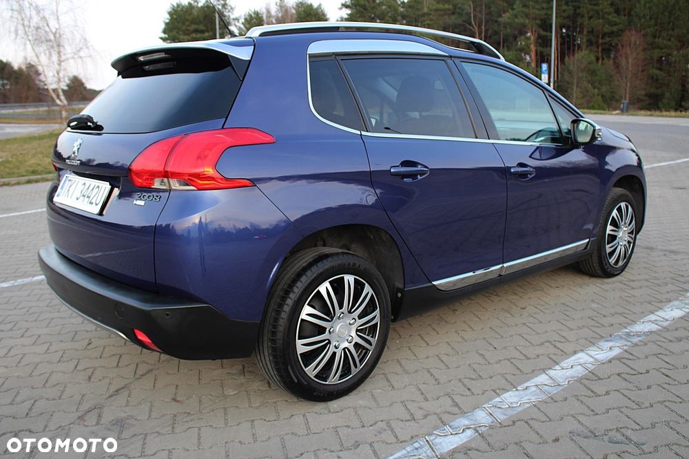 Peugeot 2008 1.6 e-HDi Allure S&S - 4