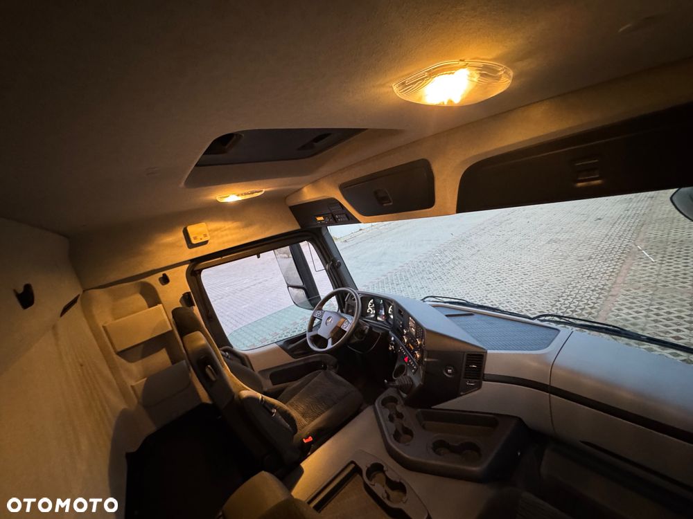 Mercedes-Benz ANTOS ACTROS - 37