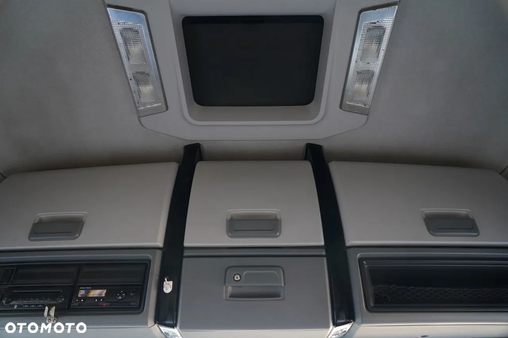 Renault T 460 / HYDRAULIKA DWUOBWODOWA / RETARDER / SPROWADZONA - 31