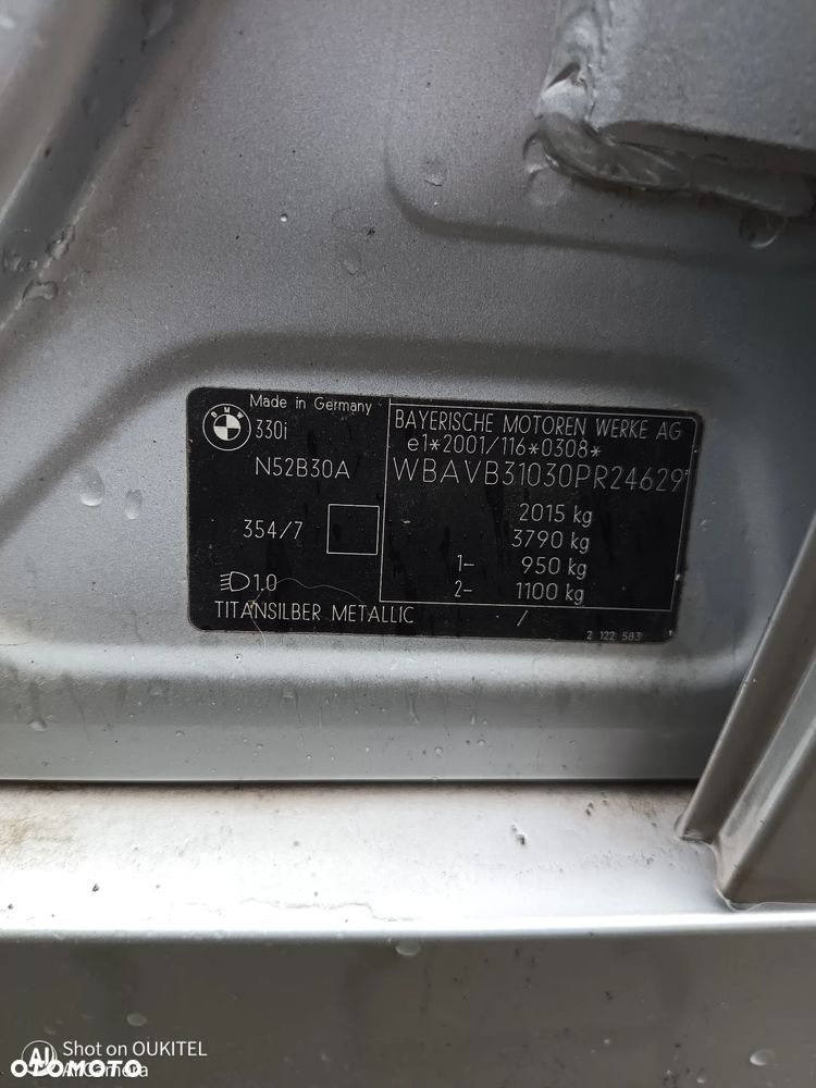 BMW Seria 3 330i - 33