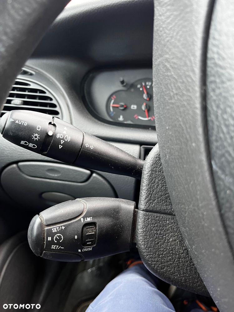 Citroën C5 2.0 HDi SX - 2