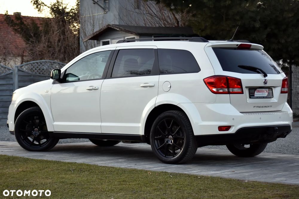 Fiat Freemont 2.0 Multijet 16V DPF Automatik Allrad Black Code - 14