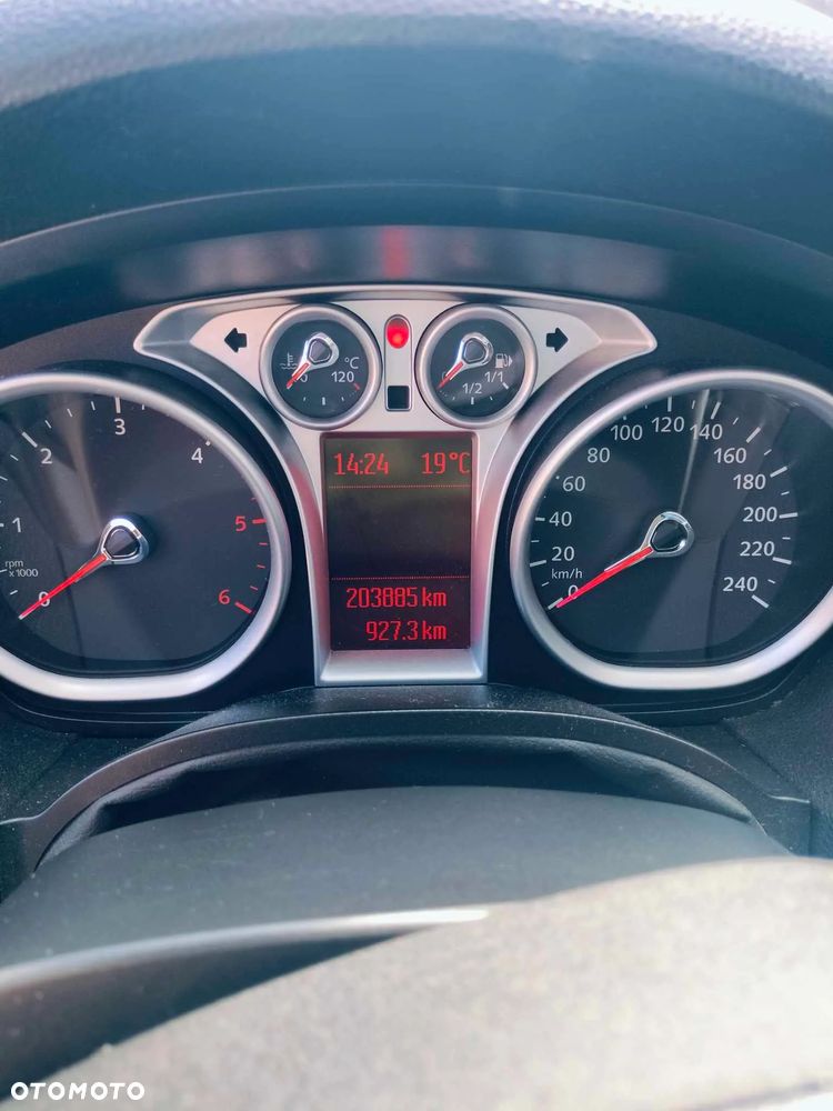 Ford Kuga 2.0 TDCi 4x4 Titanium - 11