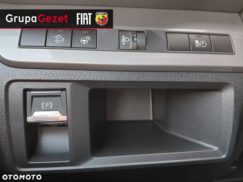 Fiat Ulysse 2.2 Business VIP EAT8 - 22