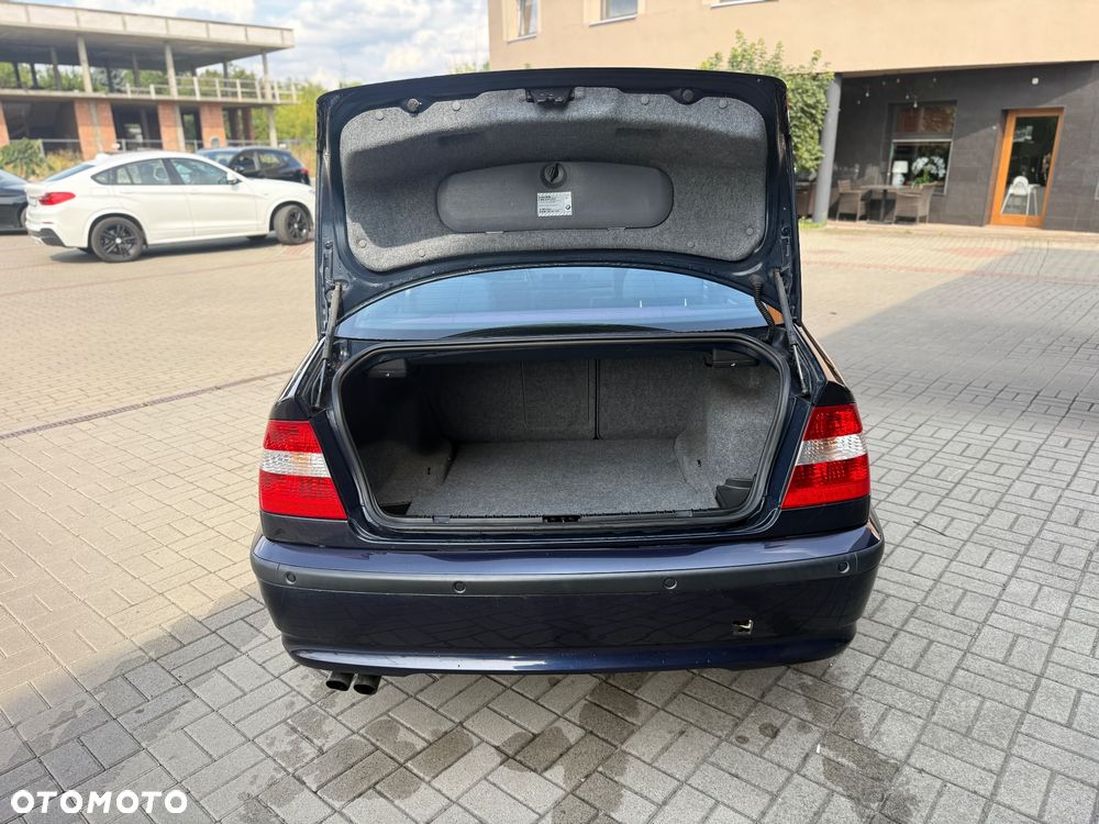 BMW Seria 3 320i Edition Exclusive - 19