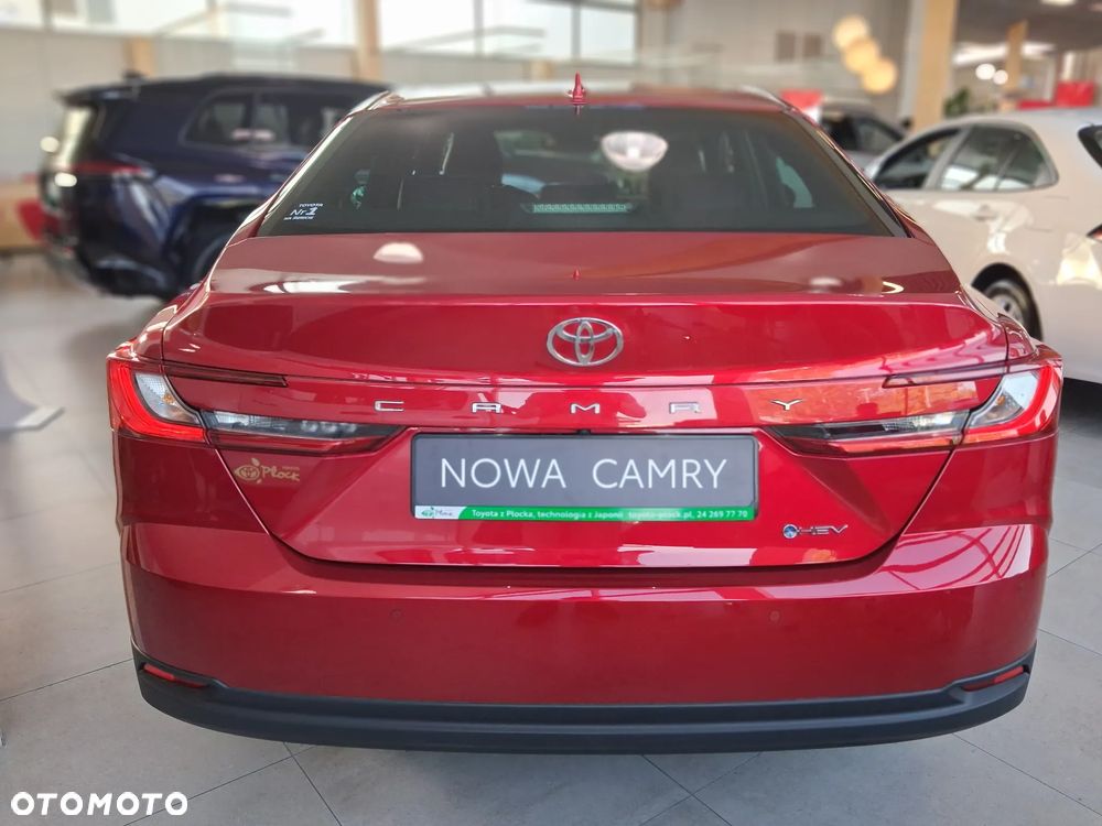 Toyota Camry - 7