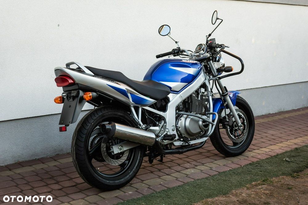 Suzuki GS - 4