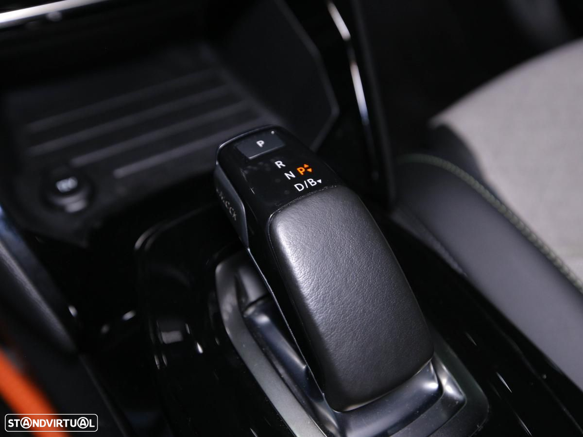 Peugeot e-2008 50 kWh GT - 23
