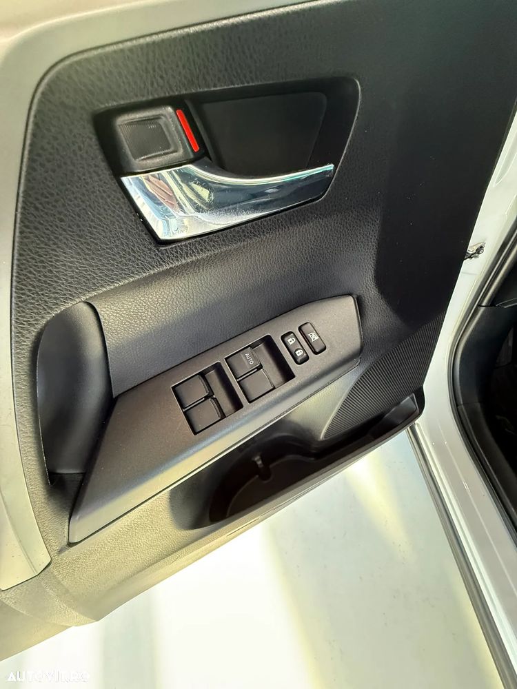 Toyota RAV4 2.5 4x4 Hybrid Executive - 26