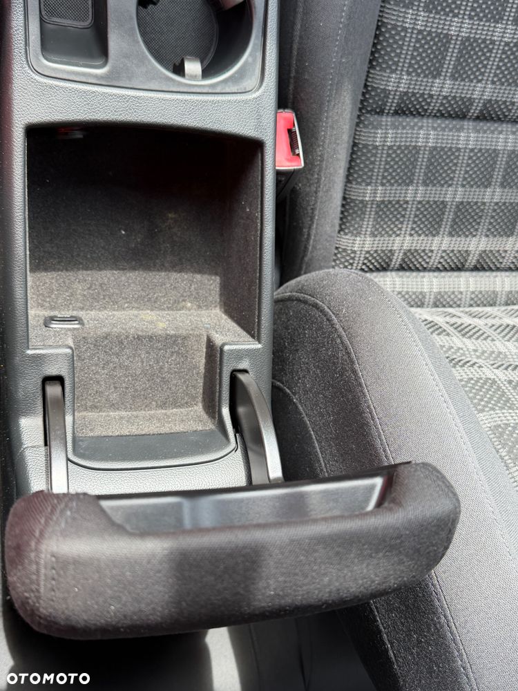 Audi A4 Avant 2.0 TDI DPF Attraction - 33