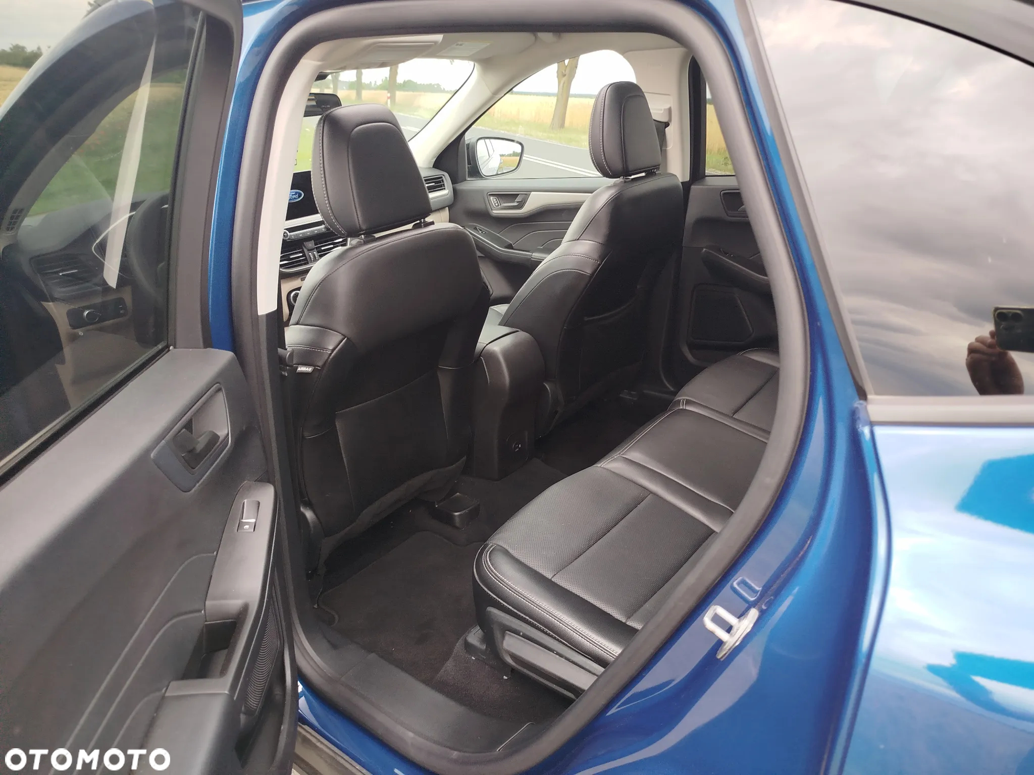 Ford Kuga - 10