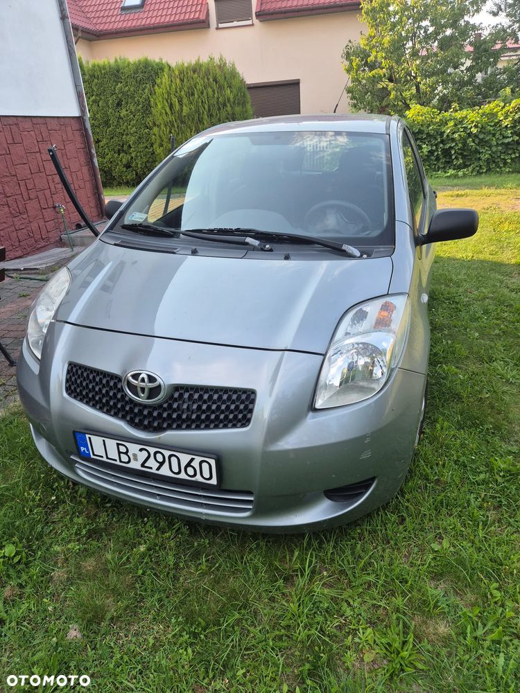 Toyota Yaris 1.3 Luna A/C - 1