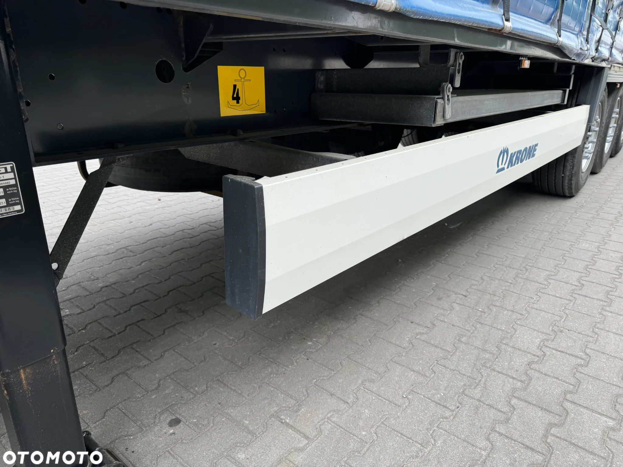 Krone SD Firanka Certyfikat XL, Dach podnoszony - 25