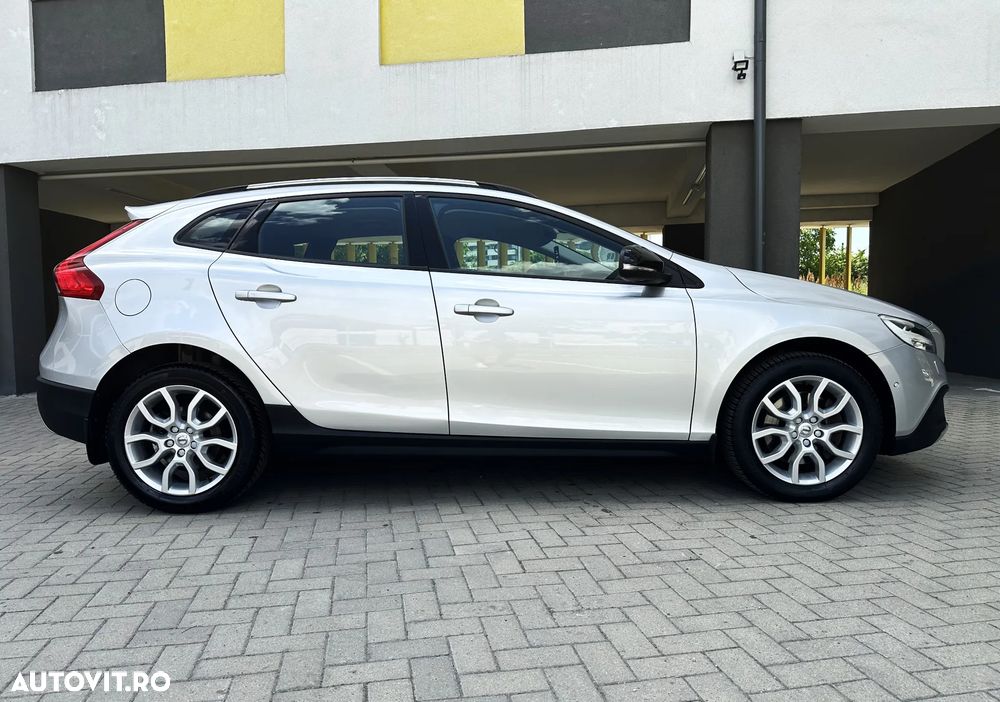 Volvo V40 D3 Aut Summum - 38