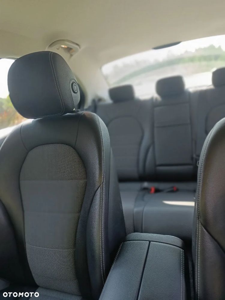 Mercedes-Benz Klasa C 180 (BlueEFFICIENCY) Avantgarde - 14