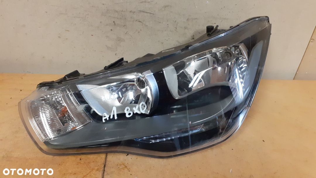 LAMPA LEWA PRZÓD PRZEDNIA AUDI A1 10-14 8X 8XD - 1