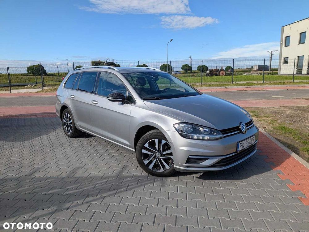 Volkswagen Golf Variant - 1