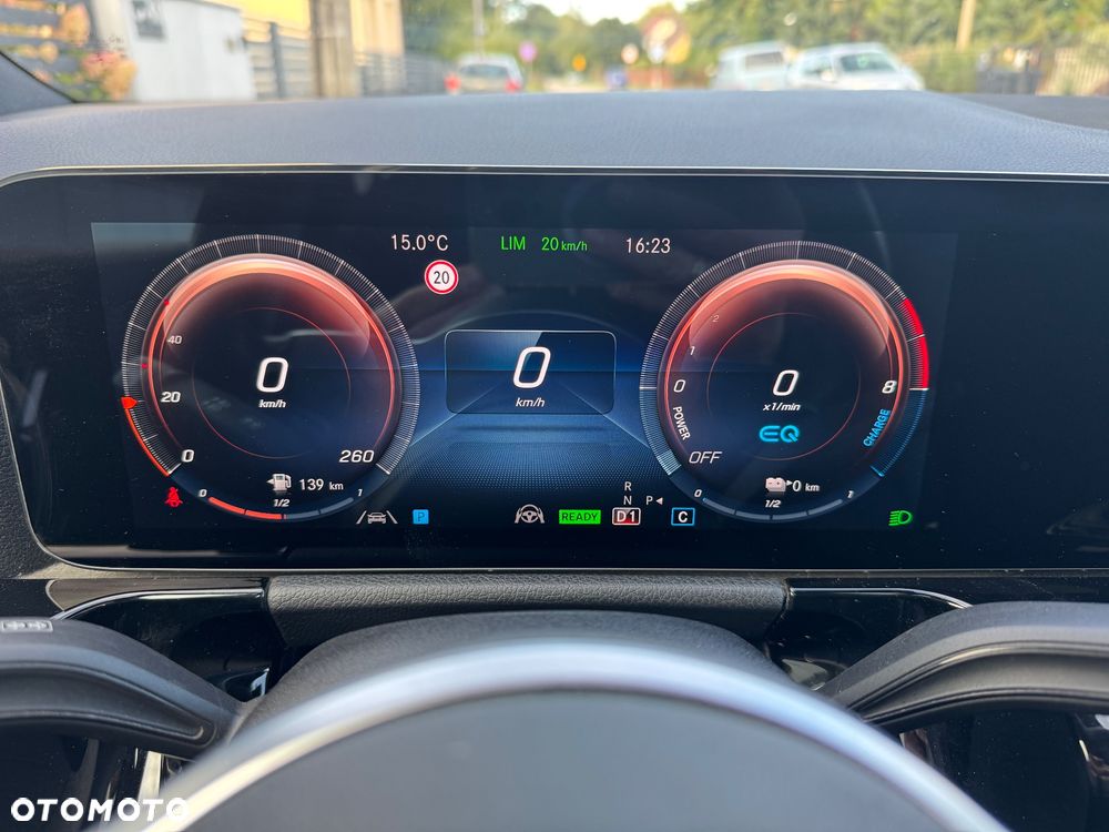 Mercedes-Benz GLA 250e AMG Line - 23