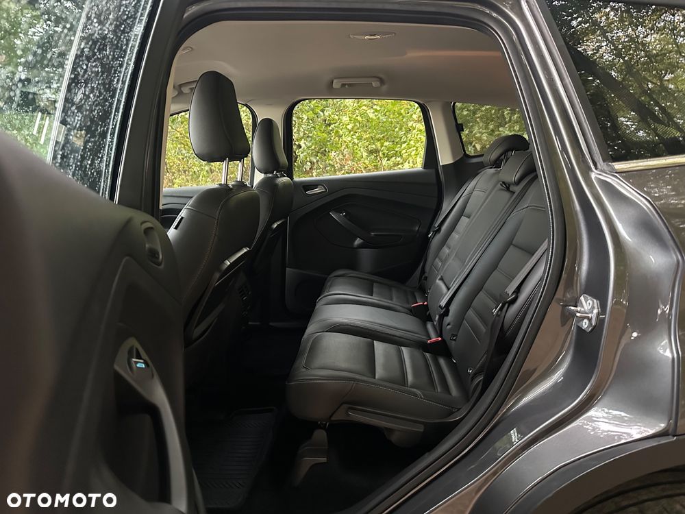 Ford Kuga - 11
