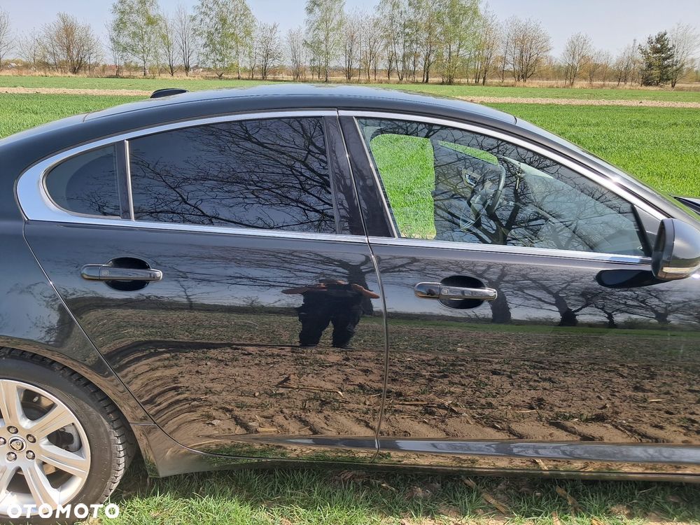 Jaguar XF - 8