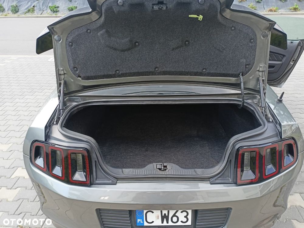 Ford Mustang 3.7 V6 Premium - 10