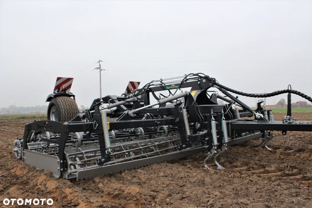 Agro-tom Kompaktowy Agregat Uprawowy UPH - 11