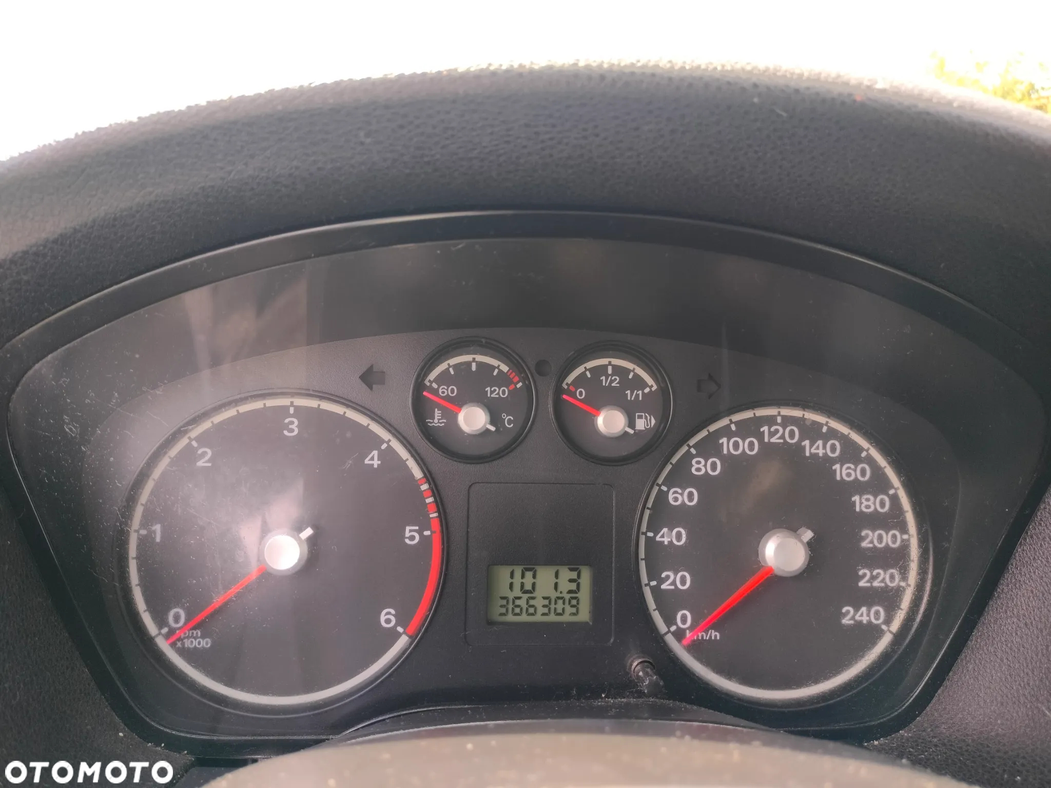 Ford Focus 2.0 TDCi FX Silver / Silver X - 4