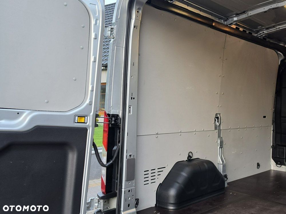 Ford Transit - 8
