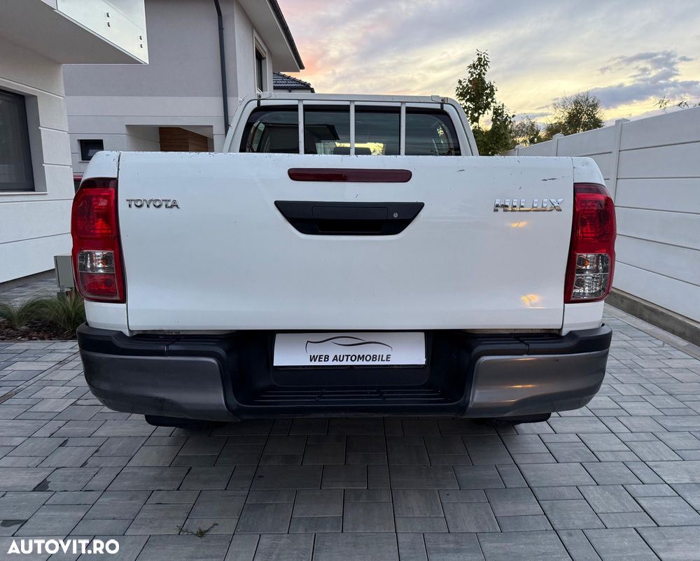 Toyota Hilux 2.4D 150CP 4x4 Double Cab 6MT Comfort - 6