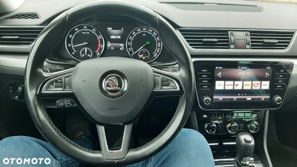 Skoda Superb 1.8 TSI DSG SportLine - 11