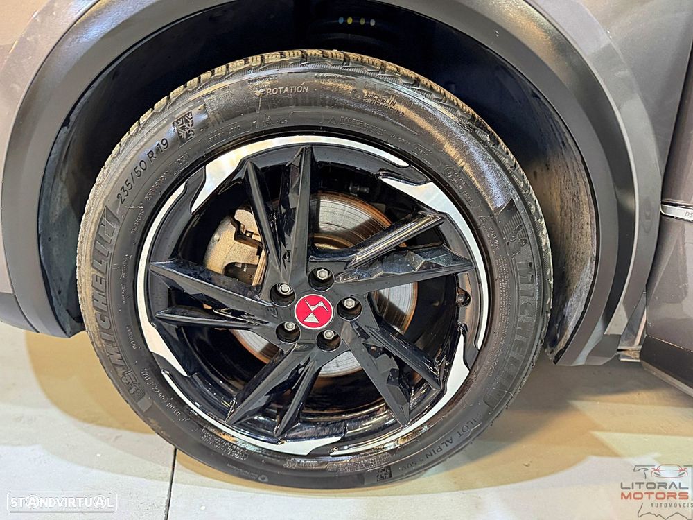 DS DS7 Crossback E-Tense Performance Line EAT8 - 12