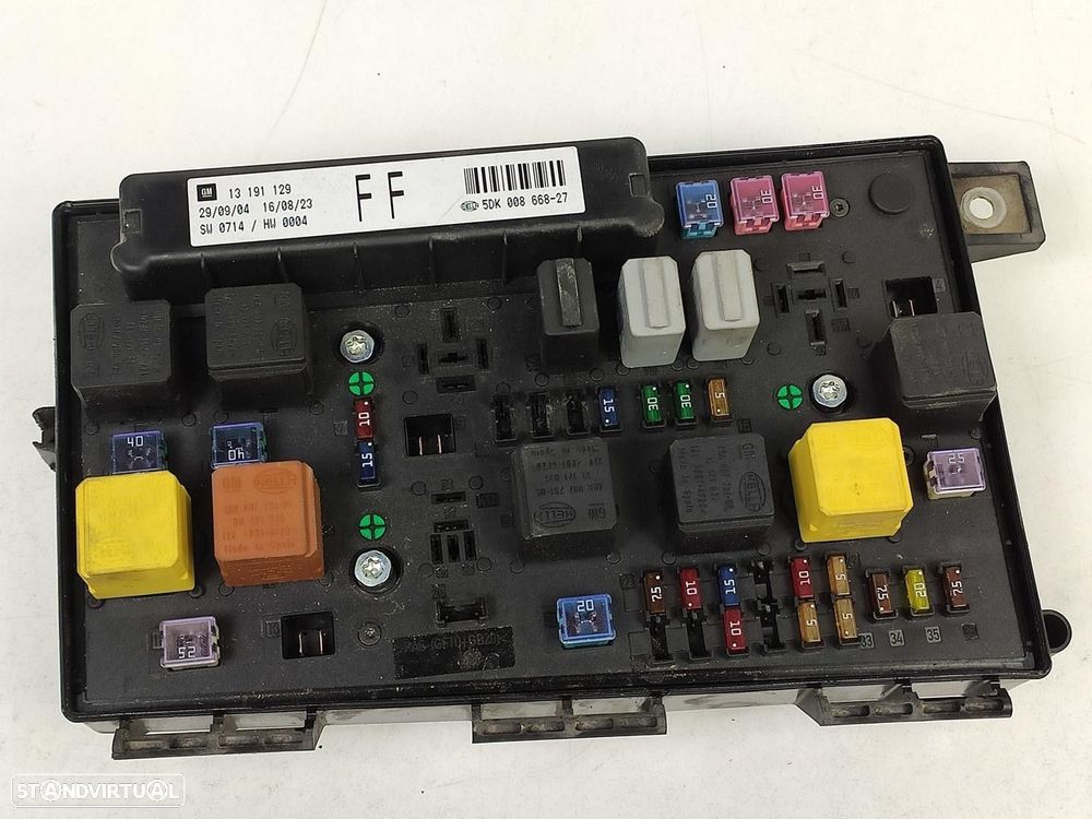 CAIXA RELÉS / FUSÍVEIS OPEL ASTRA H 2004 -743381 - 2