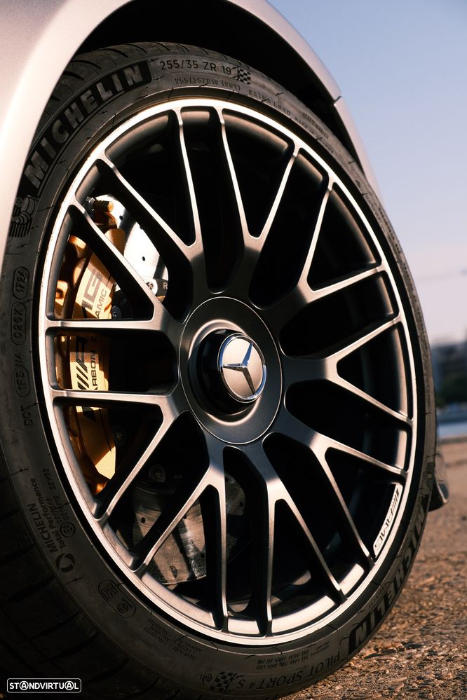 Mercedes-Benz C 63 AMG S - 8